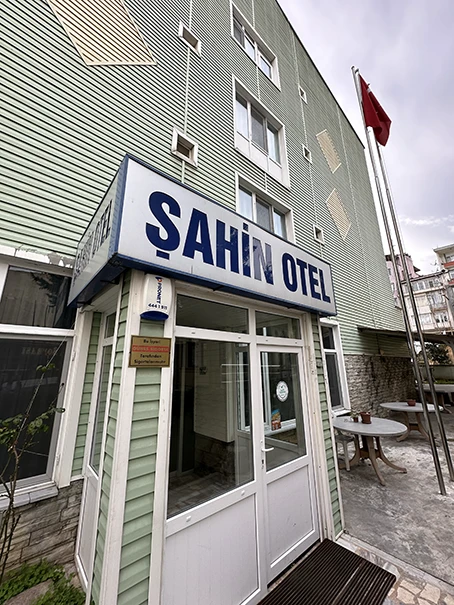 Şahin Otel